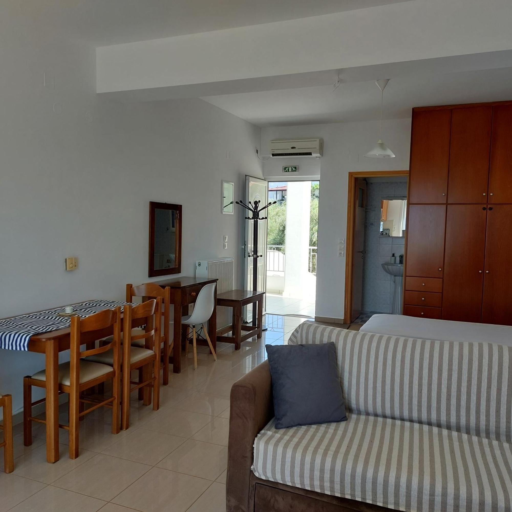 Elea Apartments Kalamata Eksteriør billede