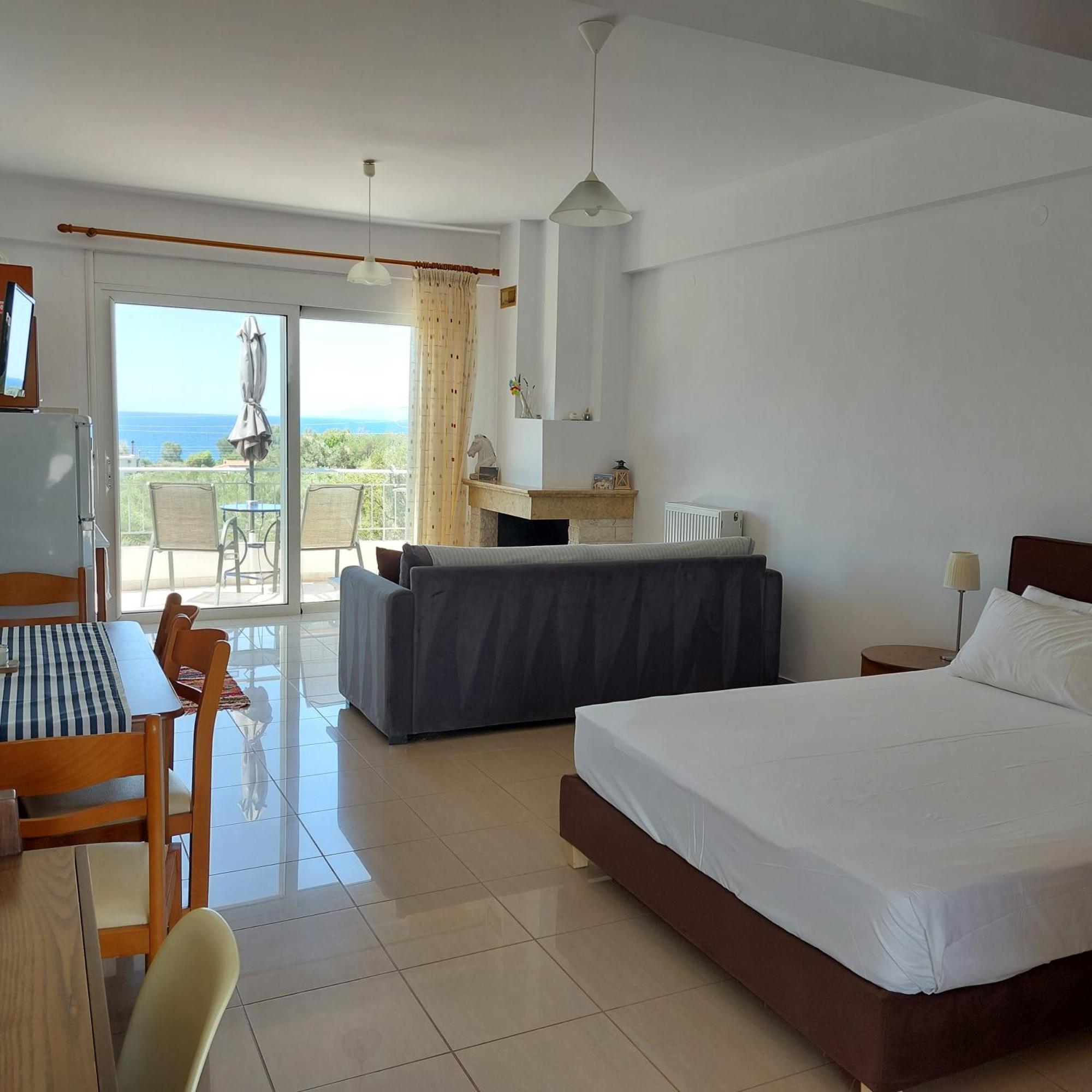 Elea Apartments Kalamata Eksteriør billede